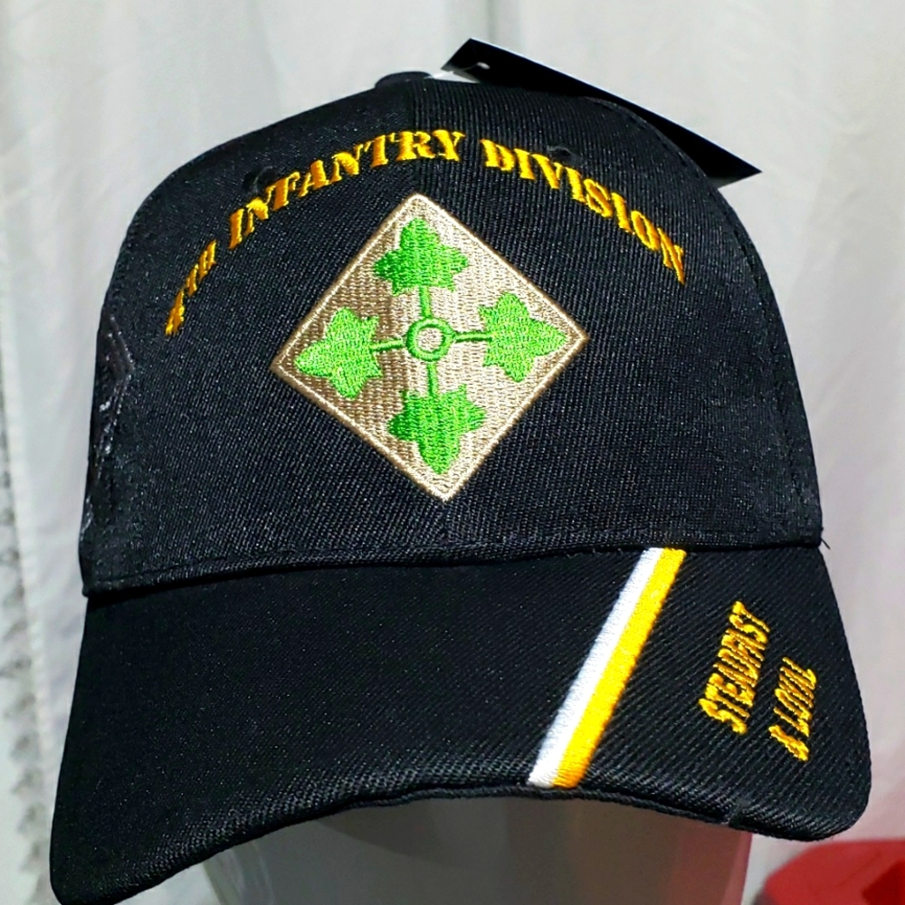 MILITARY U.S. ARMY 4TH INFANTRY DIVISION HAT